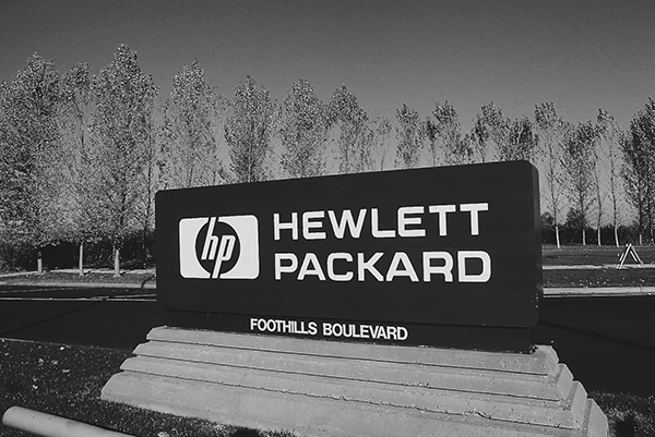Sign of Hewlett Packard building on Foothills Blvd in Roseville